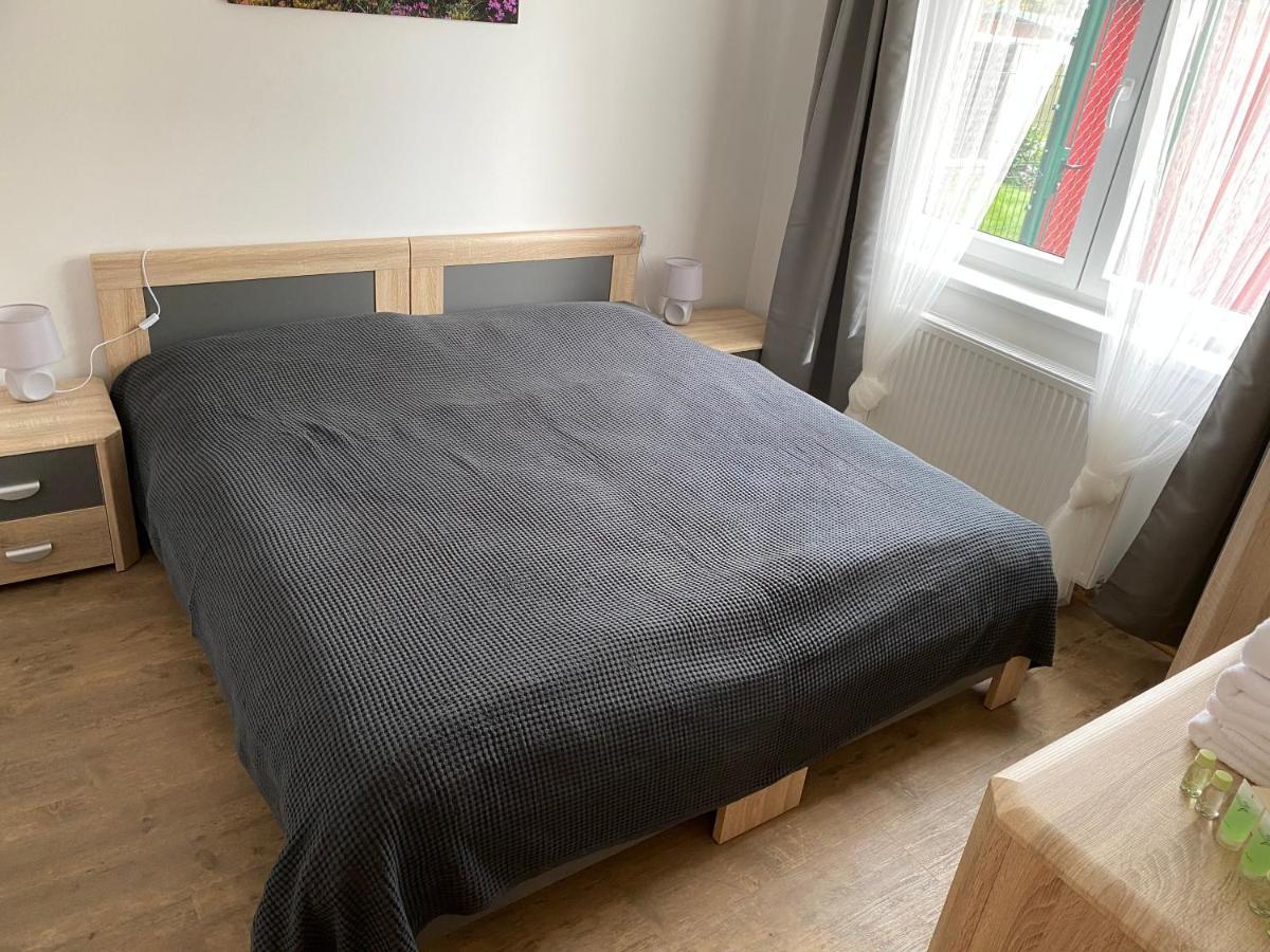 Apartmány Krupka Esterno foto